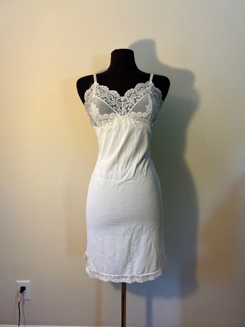 Vassarette White Lace Slip Dress 36A